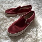 Vans  suede scalloped slip ons in burgundy Photo 0