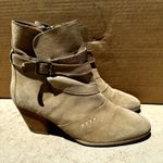 Sundance  Suede Leather Ankle Bootie Pointed Toe Buckle Strap Block Heels Tan 9.5 Photo 1