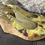 Tahari  Green Design Wedge Sandals S8 Photo 0