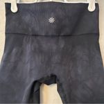 Athleta Re-charge tie dye black nylon spandex capri leggings size XS Photo 12