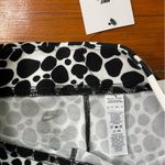 Nike NWT Essential Black & White Animal Print Bike Shorts - Size XS π§‘ Photo 7
