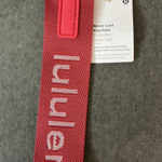 Lululemon  red never lost Keychain Photo 0