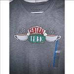 ✨HP✨Friends Central Perk Graphic T Photo 3