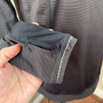 Lululemon  Run For Gold Long Sleeve Black Striped Shirt Women’s Sz 10 Photo 7