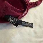 Victoria's Secret Like New Victoria’s Secret Victoria Sport Incredible Lightweight Sports Bra Photo 4