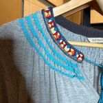 Soft Surroundings  Top Gray Aztec Embroidered Pockets Boho Pullover Size Small Photo 4