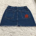 ZARA ‎ Embroidered Floral Rose Denim Skirt Raw Hem XS Photo 2