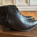 Diba True Pony Up Black Leather Fringe Ankle Boots Women's 9.5 EUC Photo 2