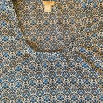 J.Crew  Top Size 8 short sleeve rounder neck blue/white blouse. Floral Photo 2