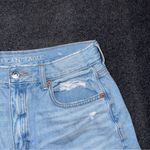 American Eagle  Dreamy Drape Denim Highest Waist Baggy Shorts Light Wash Womens 6 Photo 4