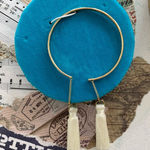 Shiraleah | Tallulah White Fringe Bangle Gold Tone Tassels Boho Style Bracelet Photo 0