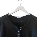 Sweet Romeo  Waffle Knit Oversized Henley Tunic Top in  Optic Black Size 1X Photo 2
