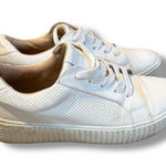 Steve Madden Steve‎ Madden Toliver Faux Leather Sneakers Women’s Size 7.5 White Perforated Photo 0