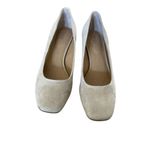 NYDJ  Women's Beige Suede Block Heel Pumps size 8.5 Photo 1