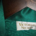 Victoria's Secret Victoria Secret M Engraved Satin Forest Green Robe Photo 4