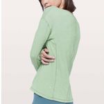 Lululemon Women Size 10 Green Sweat Embrace Long Sleeve Top Photo 1