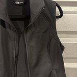 The North Face Women's Apex Softshell Vest L Black USAA Logo Wind Resistant Warm Photo 4