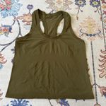 Athleta  Momentum Seamless Tank Top Women's Large Acacia Olive Photo 0