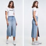 Levi's NWT Levi’s Premium Womens Denim Midi Skirt Sz 27 Light Wash Slit Front Photo 3