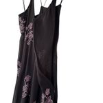 16Arlington Jaishi Dress V Photo 5