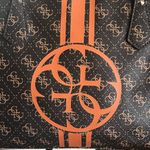 Guess Signature Logo zipper top Handbag Tote. Photo 8