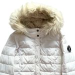 Abercrombie & Fitch 🔃 Women’s White Puffer Jacket Photo 5