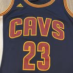 Nba Women’s  adidas Cleveland Cavs LeBron James Jersey Size M Photo 2