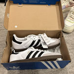 Adidas white Sambas Photo 0