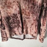 Red Haute XS Tie Dye V Photo 5