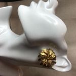 Christian Dior DIOR Radiant Gold Floral Vintage Clip-On Earrings Photo 3