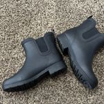 Chooka  Women’s Black Delridge Chelsea Rubber Rain Short Boots Booties Size 7 Photo 2