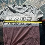 On Fire Colorblock “Love” Tee M Grey Pink White Casual Summer Streetwear Top Y2K Photo 11