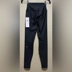 Alo Yoga  NWT High Waisted Airlift Leggings in Black Size S Photo 5