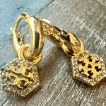 Tory Burch New Auth. Hexagon pavé huggie hoop earrings. Comes on TB Earring card Photo 8