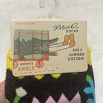 Blue Q  Look Who's Blooming Flower Ladies Ankle Socks Photo 4