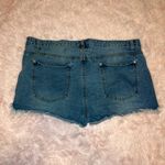 Boohoo  distressed high waist Jean shorts Photo 2