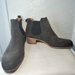 Alberto Fermani Suede Chelsea Boots Dark Gray Block Heel Made in Italy Size 9.5 Brown Photo 1