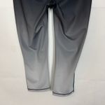 Xersion Dip-Dye Capri Athletic Wear Leggings Size S Photo 6
