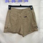 Lee Vintage Riveted by women's tan khaki cargo pocket relaxed shorts 28 waist Photo 3