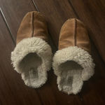 UGG  Slippers Photo 0