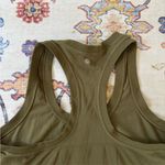 Athleta  Momentum Seamless Tank Top Women's Large Acacia Olive Photo 4