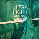 Love Tree lightweight green packable vest Photo 4
