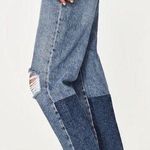 ZARA  mid-rise straight fit jeans Size 2 Photo 3
