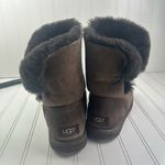 UGG  Women's Bailey Button II Short Chocolate Boots Size 9 Photo 4