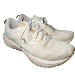 Brooks  Revel 6. Women Size 8 Color White. Photo 5