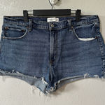 Abercrombie & Fitch  Mom Short High Rise Size 32/16 Cutoff Denim Medium Wash‎ Photo 0