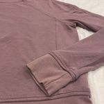 Lululemon  cropped crewneck Photo 1