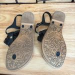 Attention  Black Floral Sandals Size‎ 8 Photo 5