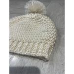 Maurice's  White Winter Hat 100% Acrylic Photo 2