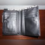 Jessica Simpson Cream Wallet with Textured Surface and Stylish Accents Photo 4